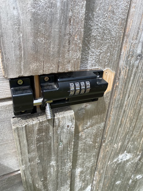 Un verrou extérieur à code 